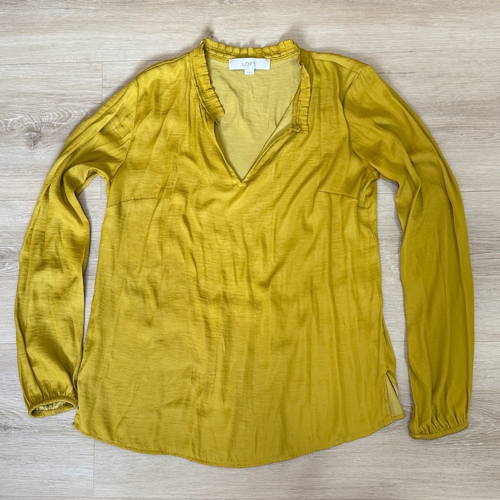 Loft Back Peplum Blouse Color: Sunny Chartreuse Size XS extra small